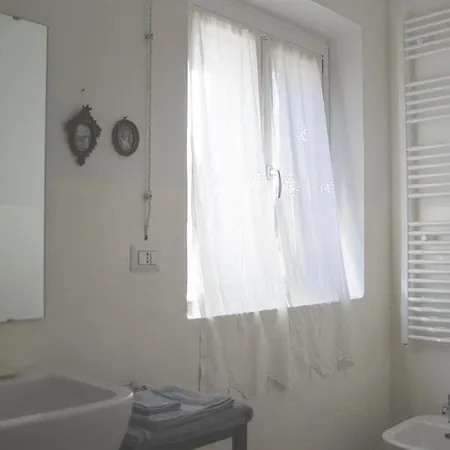 Le Persiane Verdi Bed & Breakfast Vercelli Exterior photo
